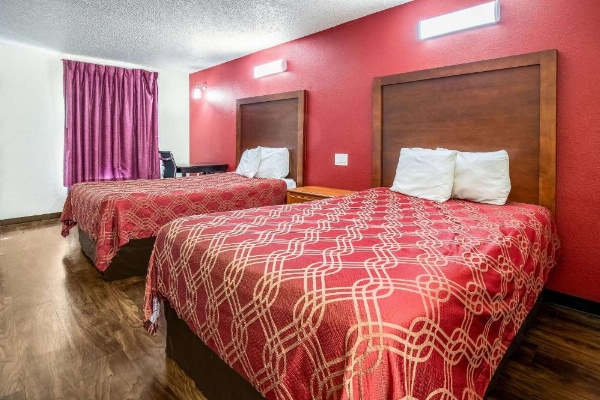 Econo Lodge Knoxville image 11